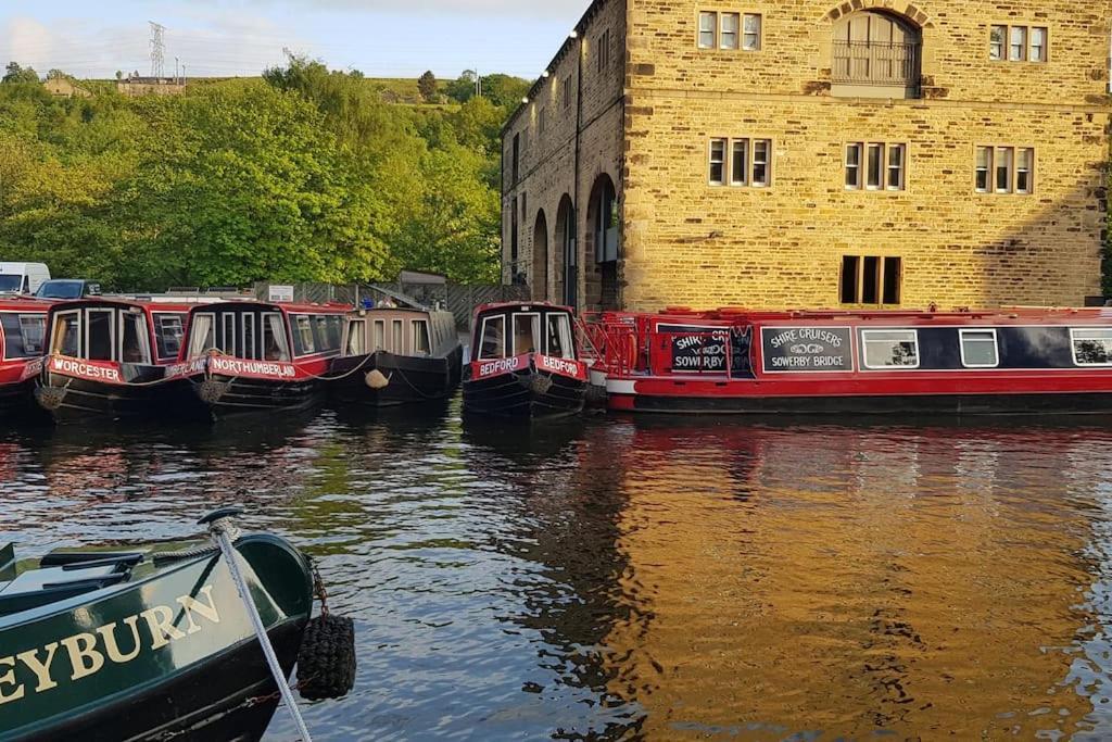 Bowie'S Abode Sowerby Bridge Kültér fotó