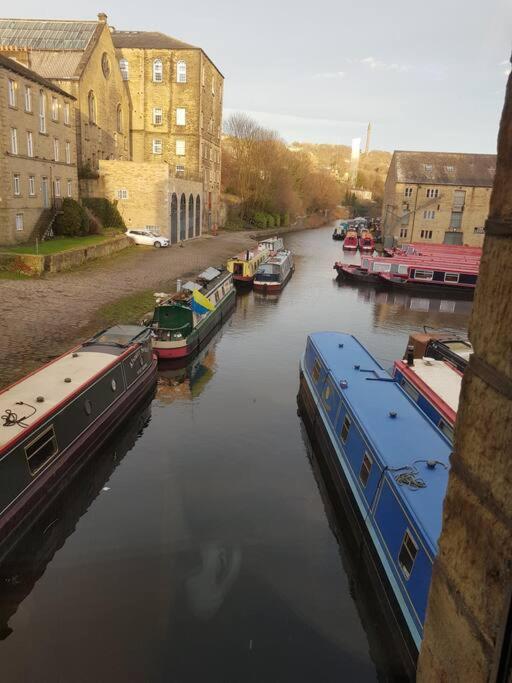 Bowie'S Abode Sowerby Bridge Kültér fotó